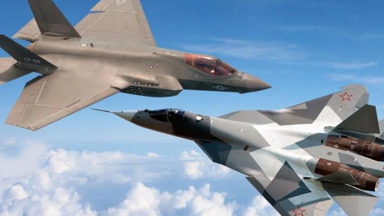 F-35 Lightning II vs Sukhoi Su-57